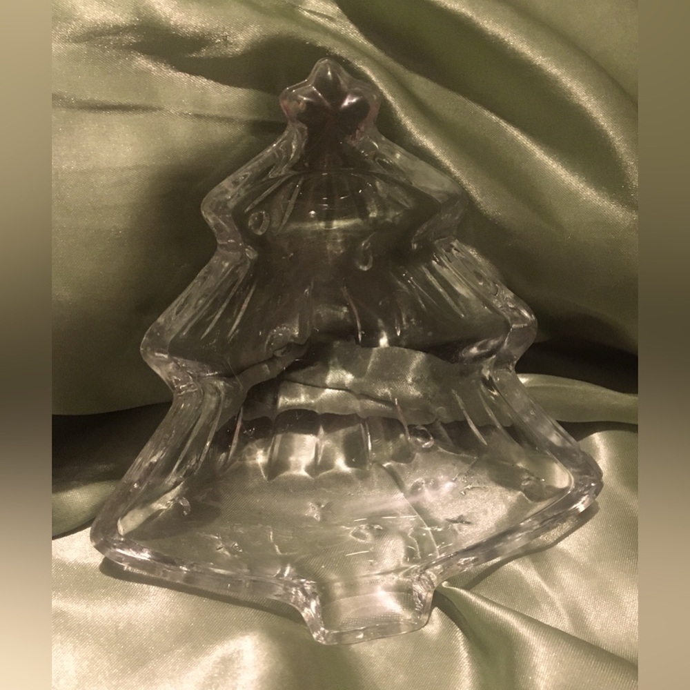 *SOLD*FREE WITH PURCHASE* Clear Glass Christmas Tree Candy Dish